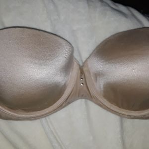 Nude strapless Bra